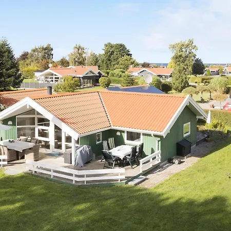 Vakantiehuis 3 Bedroom Cozy In