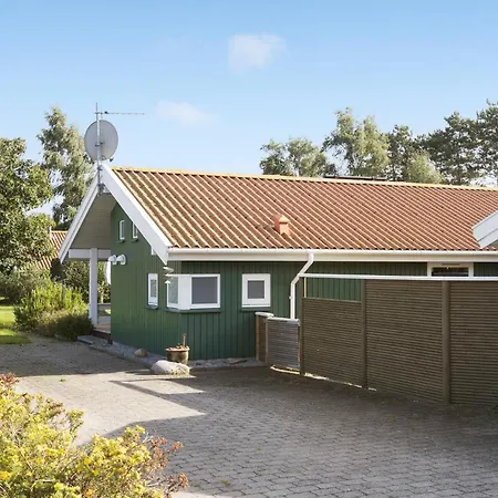 3 Bedroom Cozy In