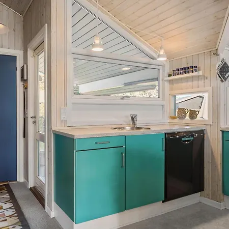 3 Bedroom Cozy In オテルプ